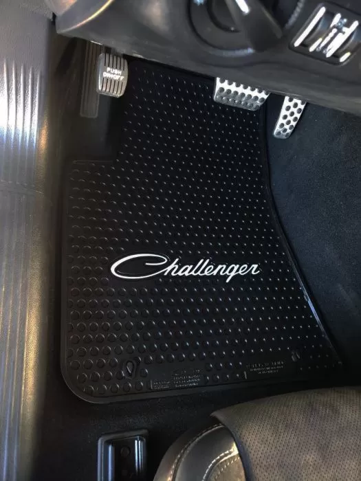 CHALLENGER OVAL LOGO MAT (RED) ラグマット OVAL LOGO MAT【RED】｜CHALLENGER｜MELTING POT（正規取扱店